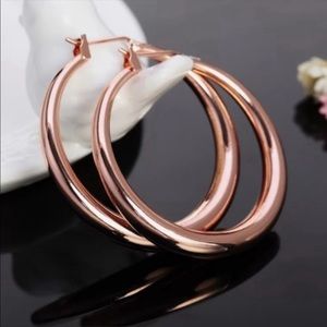 💕New 18K Rose Gold 1.5” Round Hoop Earrings
